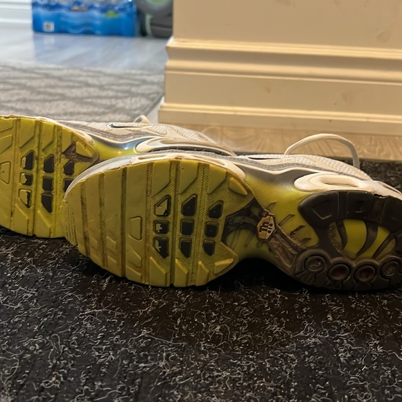 Nike Air Max Plus Retro Air Max Logos (GS) - Picture 5 of 7